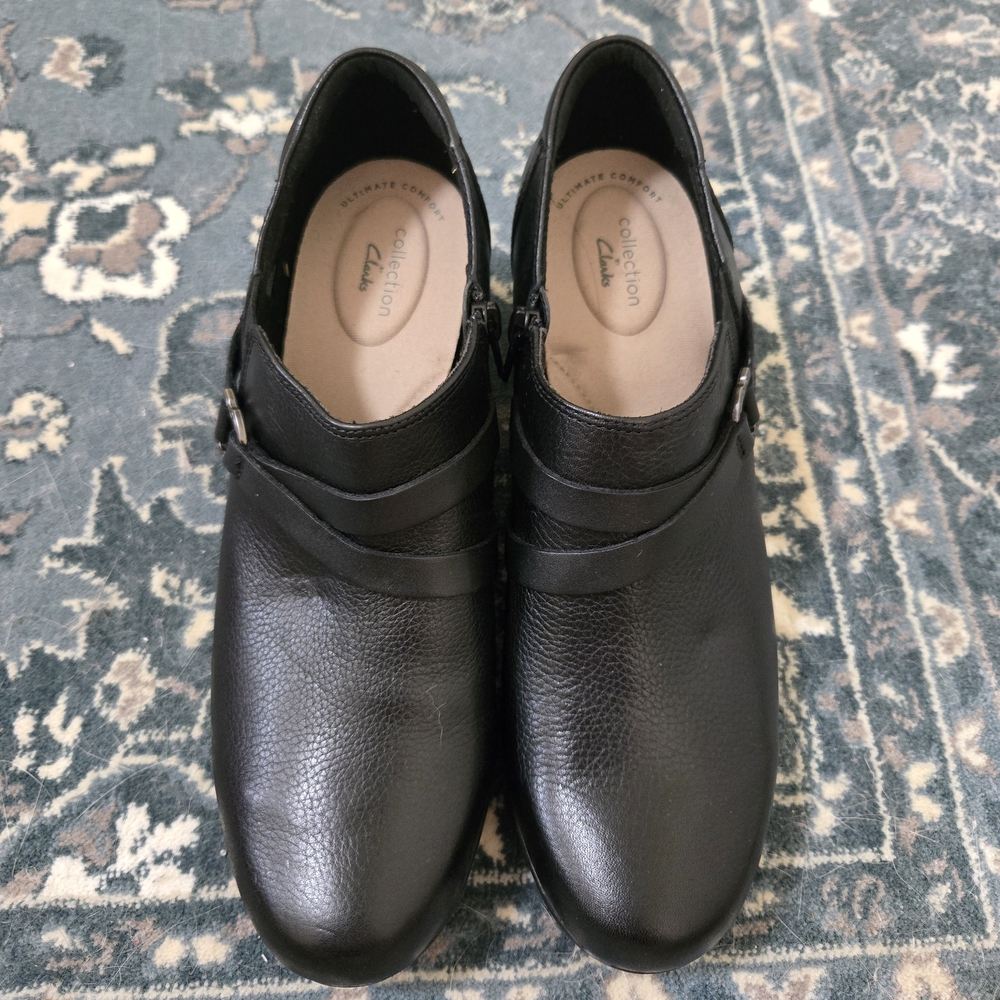 Elegant Black Women's Shoes - Picture 2 of 9
